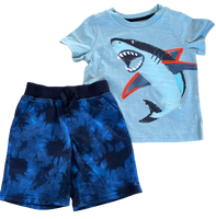 Conjunto Tiburon Talla 2 años
