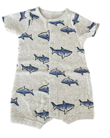 Romper Tiburones Carters Talla 0 a 1 mes