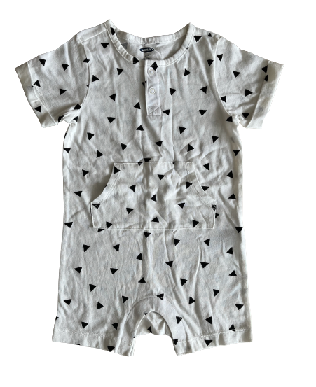 Romper Old Navy Triangulos Talla 12 meses